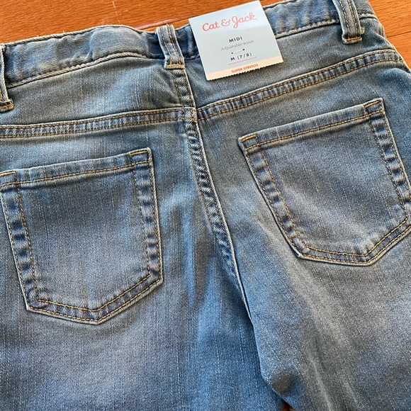 NEW Girls jean shorts - Picture 2 of 2